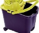 CUBO Con escurridor automatico y ruedas MERY 14L